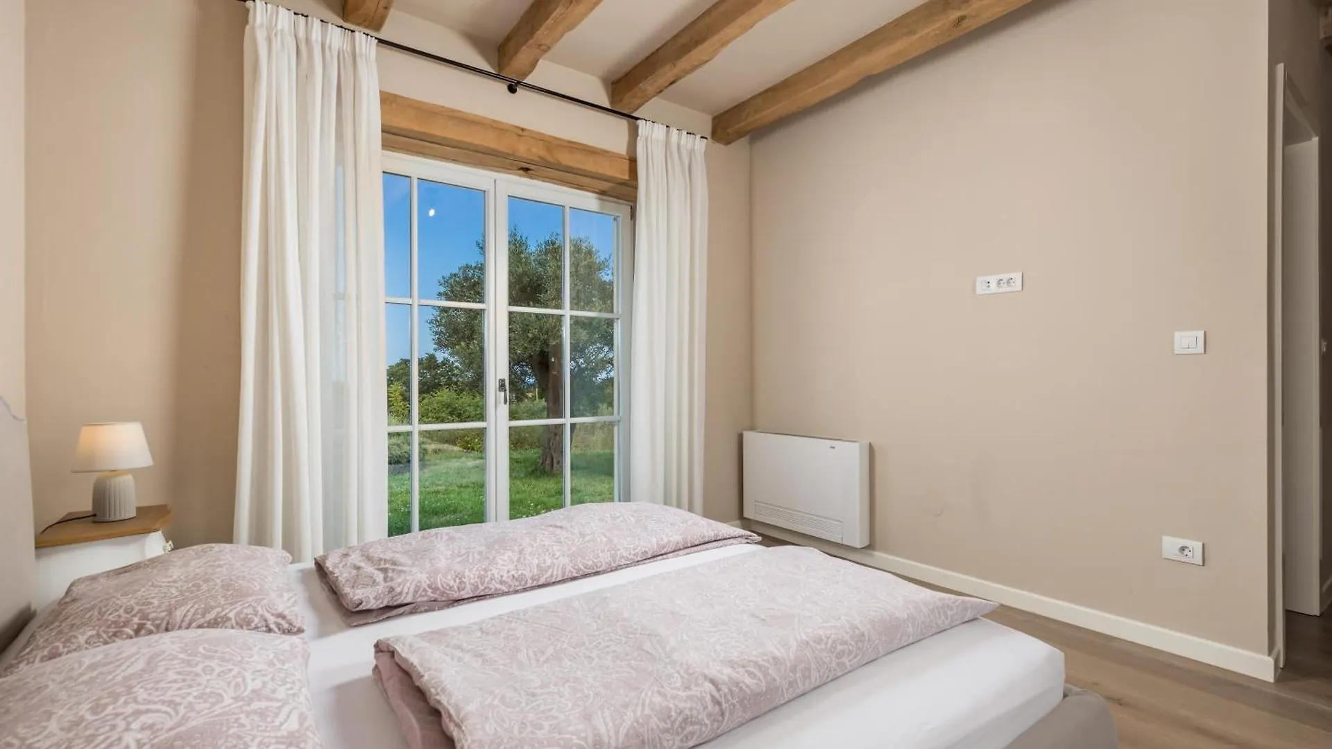 Villa Plava With Panoramic Seaview And Big Pool Bale Croatia