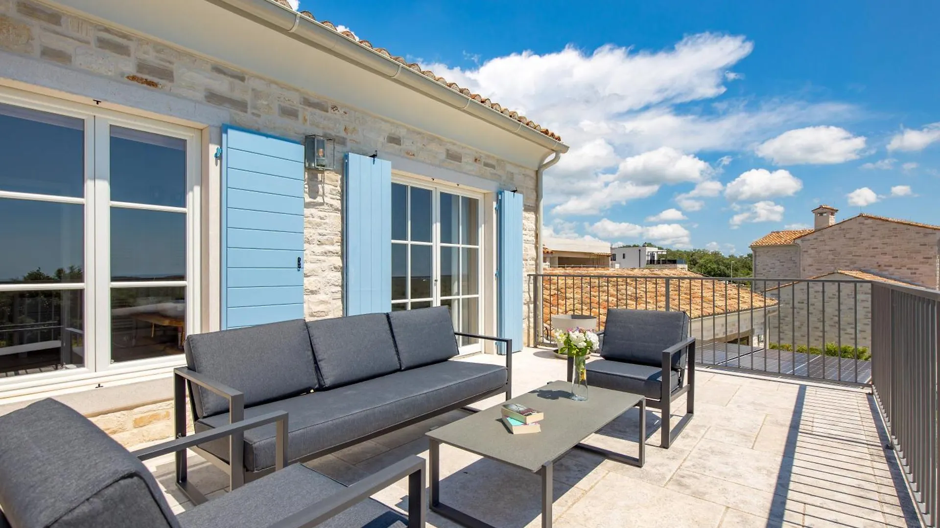 Villa Plava With Panoramic Seaview And Big Pool Bale
