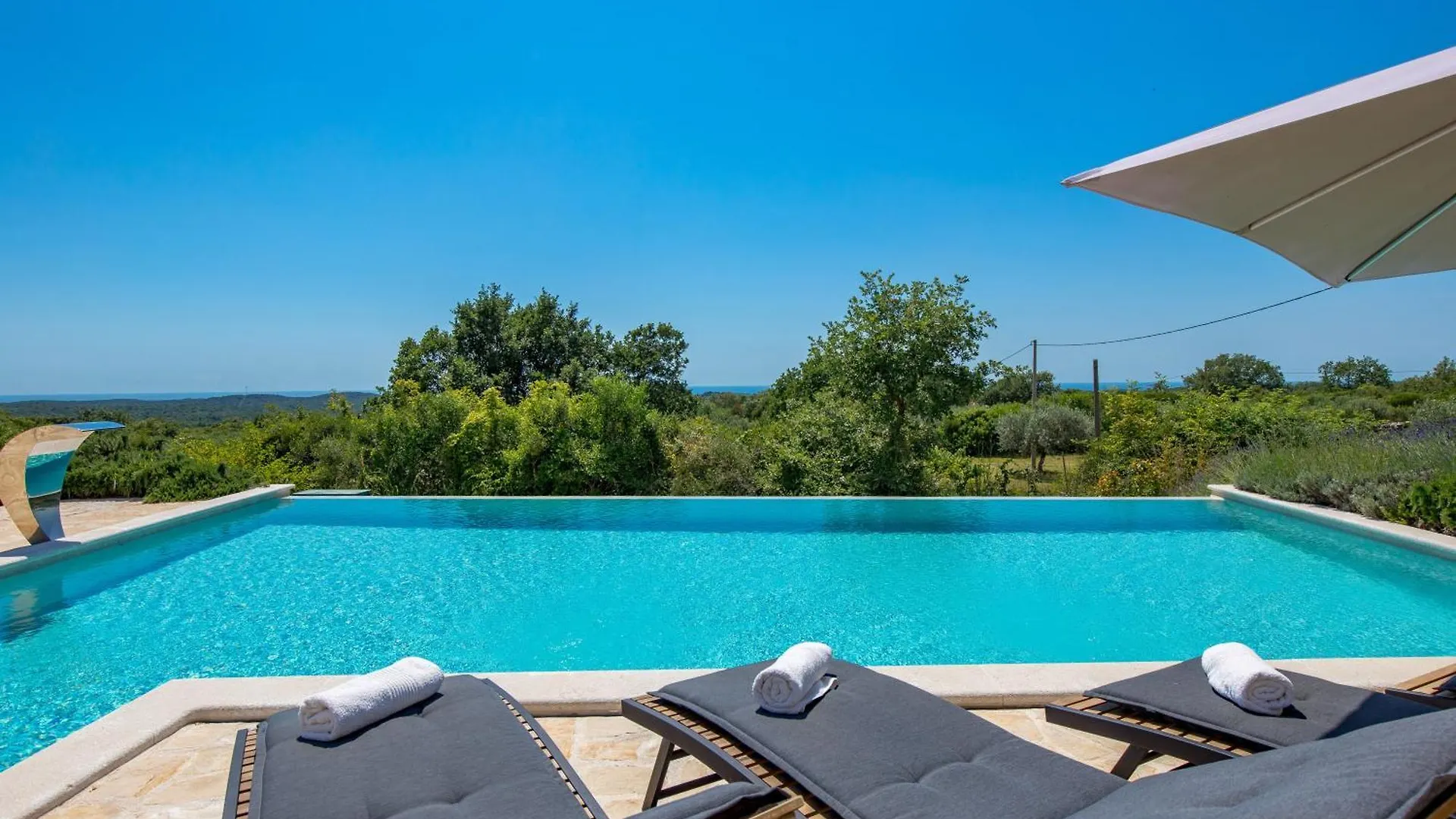 Villa Plava With Panoramic Seaview And Big Pool Bale