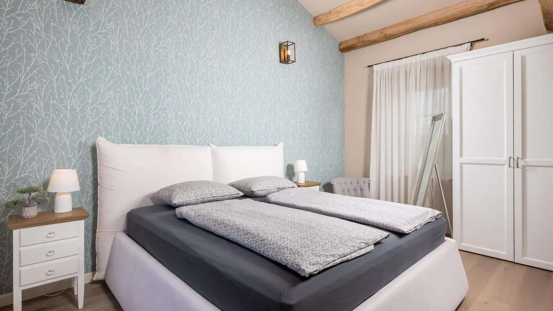 Villa Plava With Panoramic Seaview And Big Pool Bale
