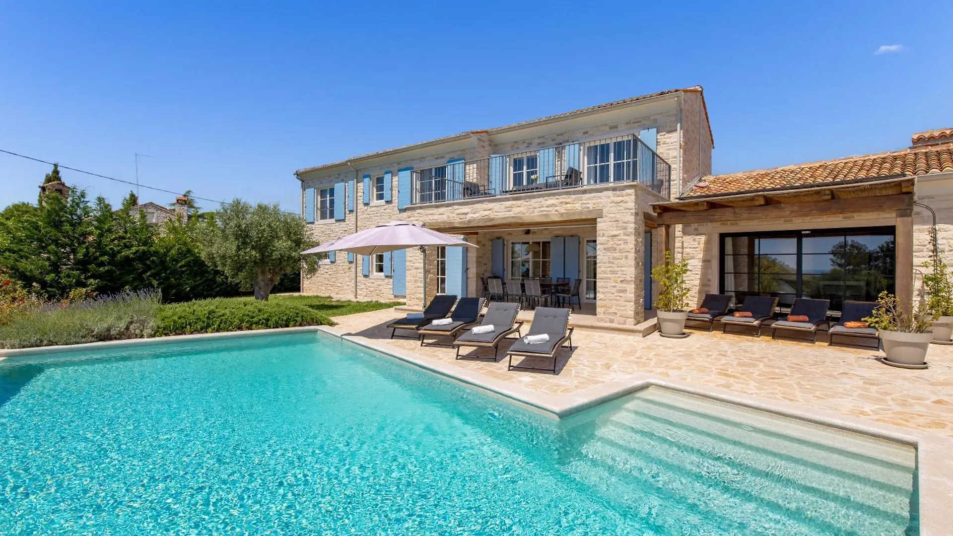 Villa Plava With Panoramic Seaview And Big Pool Bale Croatia