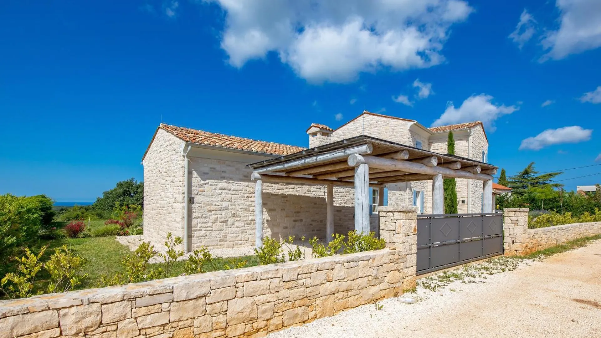 Villa Plava With Panoramic Seaview And Big Pool Bale