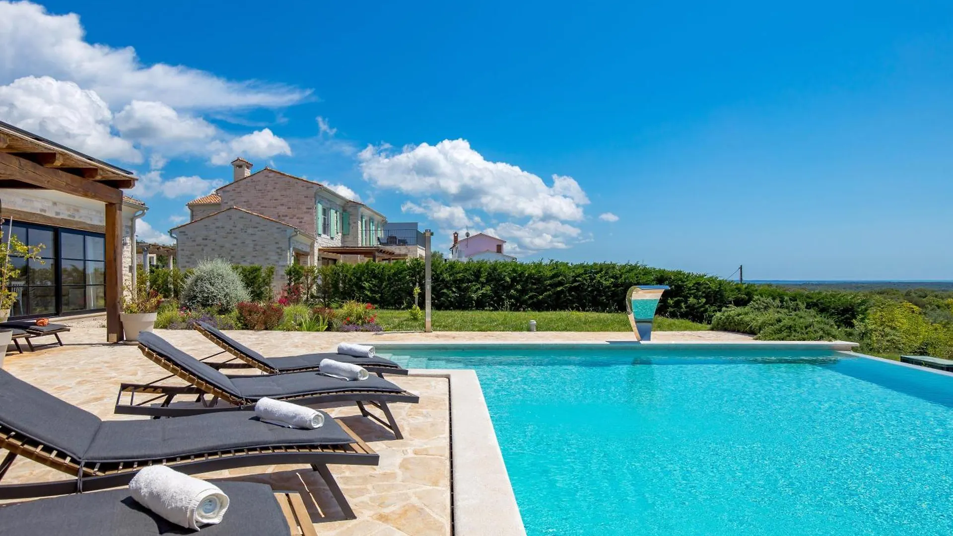 Villa Plava With Panoramic Seaview And Big Pool Bale